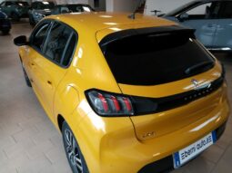 PEUGEOT 208 ALLURE PACK PURETECH 1.2 S&S DEL 2021 pieno