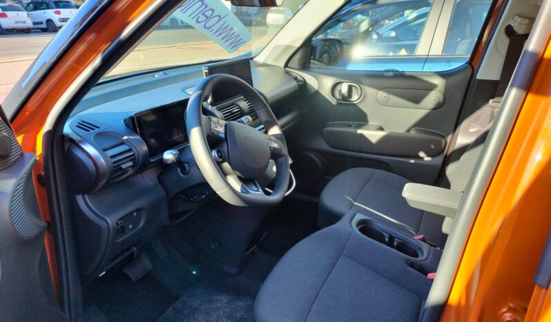 HYUNDAI INSTER 100% ELETTRICA pieno