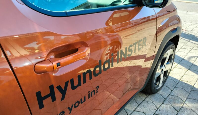 HYUNDAI INSTER 100% ELETTRICA pieno