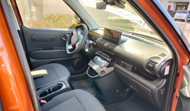 HYUNDAI INSTER 100% ELETTRICA pieno