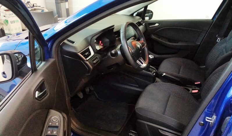 RENAULT CLIO SCE 65CV 5 PORTE DEL 2023 pieno